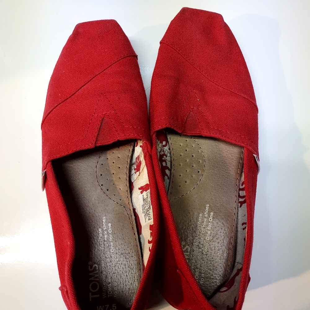 Red 7.5 Toms
